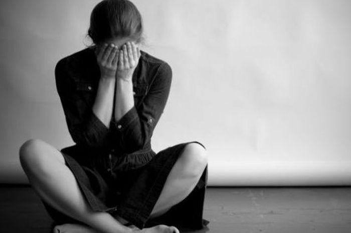 Apakah Benar Remaja Wanita Lebih Gampang Depresi?