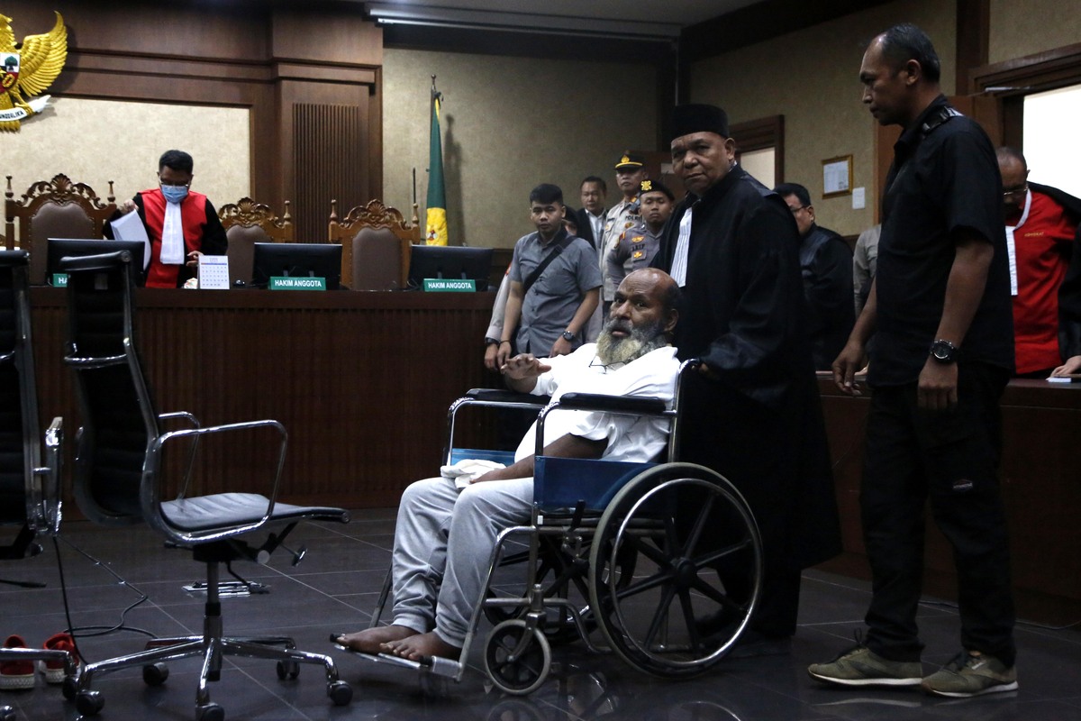 uang-lukas-enembe-sudah-dikembalikan