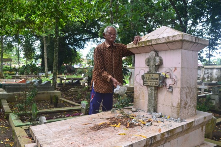 10-makam-nasrani-menjadi-korban-perusakan-di-magelang