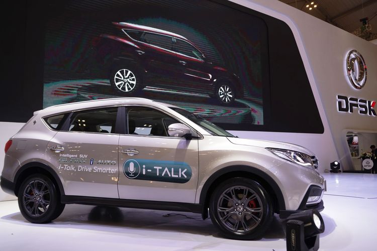 DFSK Glory i – Auto vs Wuling Alma “Wind”, Canggihan Mana ya?