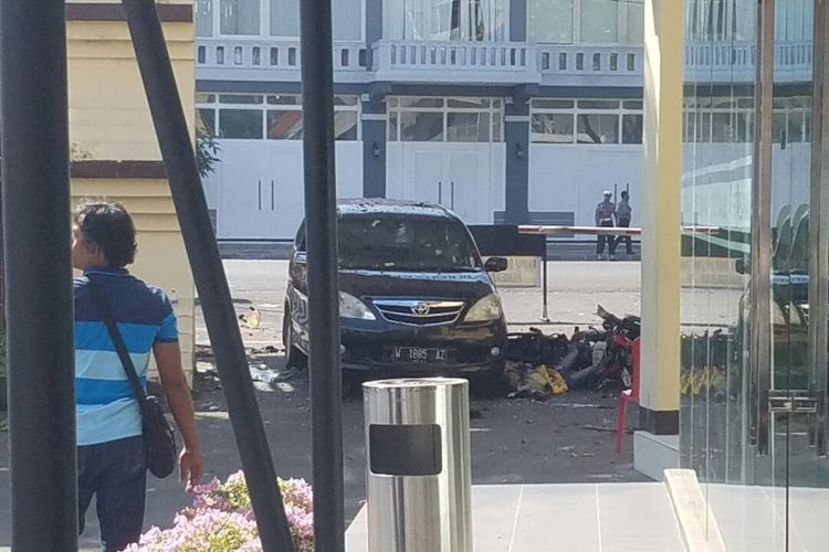 5 Pelaku Ledakan Bom Mapolrestabes Surabaya adalah Satu Keluarga
