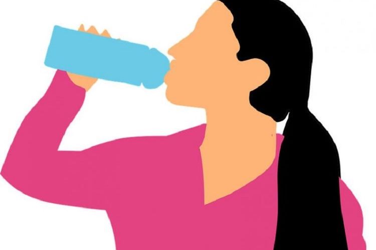 2 Wanita di Singapura Ditipu Rp 15 Juta demi 9 Botol "Air Suci"