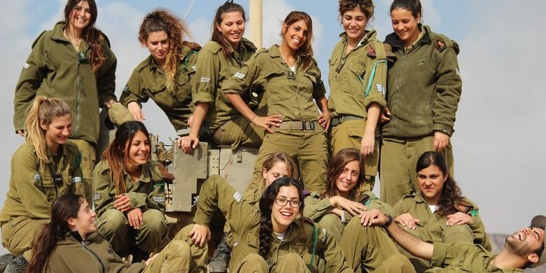 Agar Tak Menggoda, Tentara Wanita Israel Dilarang Pakai Baju Putih