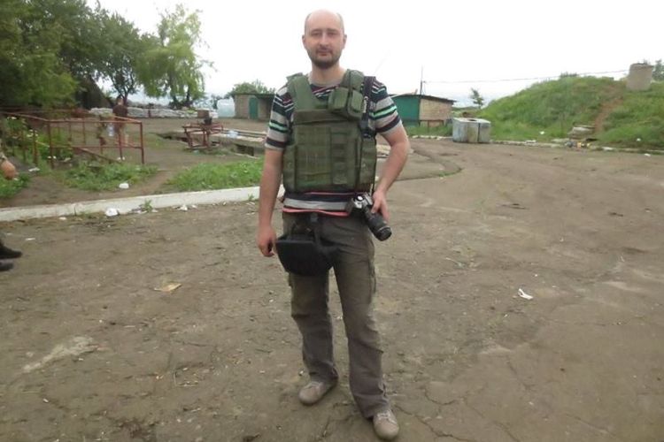 ketika-sandiwara-pembunuhan-jurnalis-pengkritik-rusia-dikecam