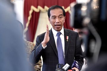jokowi-minta-pekerja-senior-ptpn-diberi-lahan-1000-meter-persegi