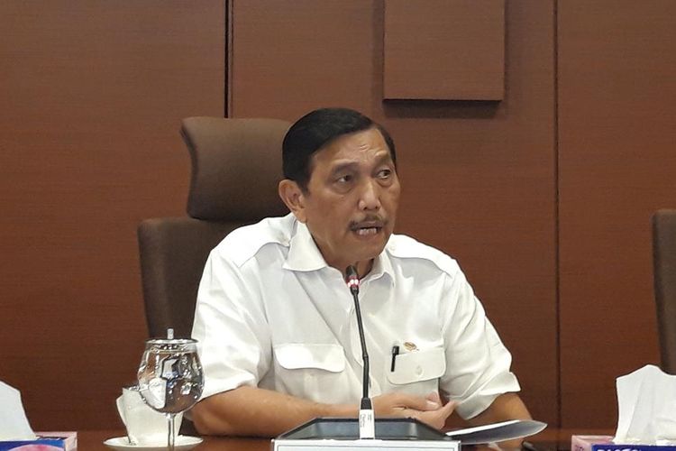 Luhut: Jakarta ini Sudah Jorok Sekali Ya Udaranya.... 