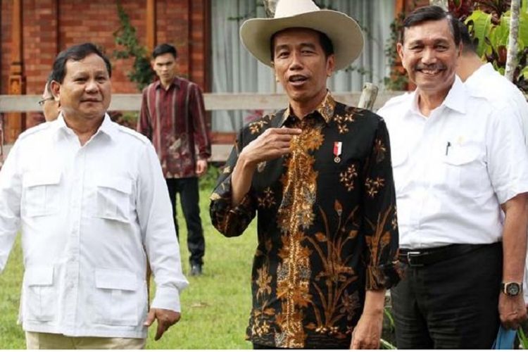 Lawan Terberat Jokowi Bukan Penantangnya, tetapi "Asal Bukan Jokowi"