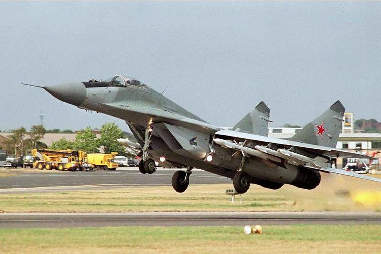 "Tank Terbang" hingga Sukhoi Canggih, Ini 5 Pesawat Tempur Uni Soviet Pencetak Rekor