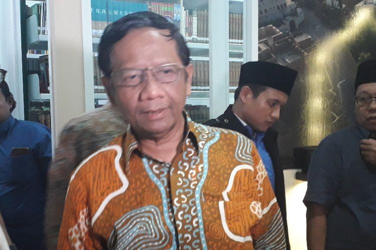 Rizieq Jadi Syarat Rekonsiliasi, Mahfud Bilang "Jangan Campur Aduk Hukum dan Politik"