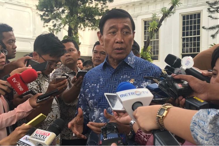 Wiranto: Rizieq Shihab Enggak Jadi Pulang