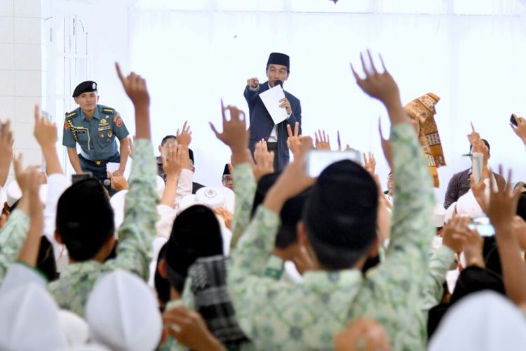 Tahun Politik, Ini Pesan Jokowi untuk Para Santri