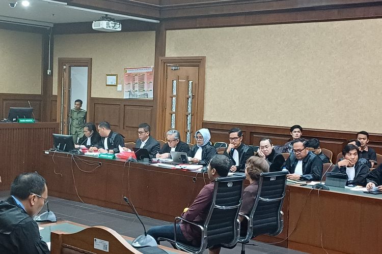 Muncul “Perintah Ibu” dalam Sidang Hasto dan Klarifikasi PDI-P