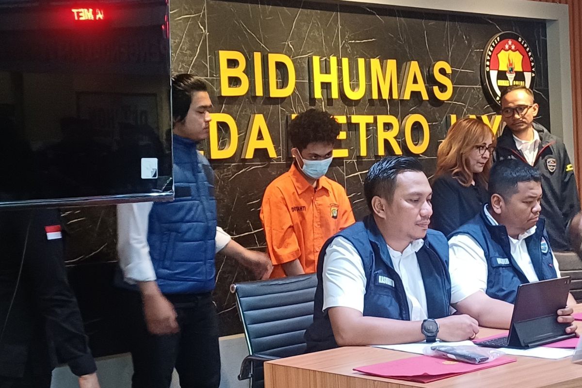 Sosok Bjorka yang Ditangkap Polisi: Tak Lulus Sekolah dan Pengangguran