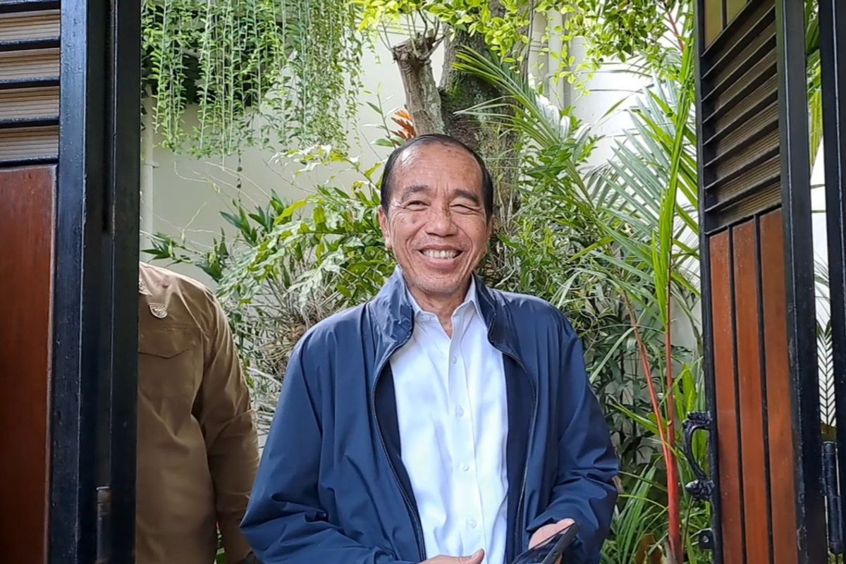 Jokowi di Antara Bursa Ketua Umum PPP dan PSI