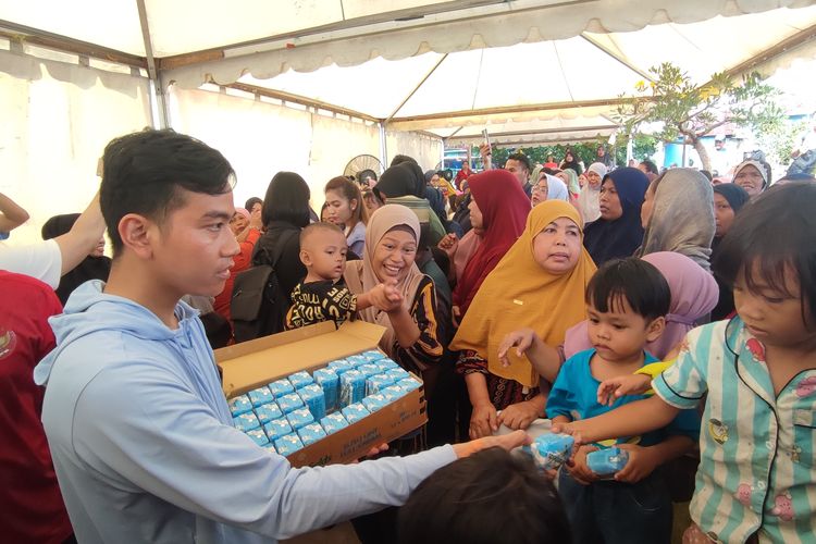 Soal Gibran Bagi-bagi Susu, Prabowo: Yang Paling Sehat Susu Langsung dari Sapi