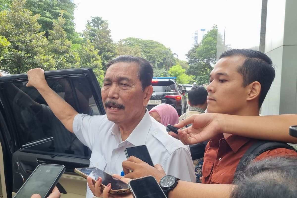 Luhut Sebut Pihak yang Minta Wapres Gibran Dicopot, ... Kampungan