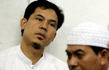 Munarman Divonis 3 Tahun Penjara Terkait Kasus Terorisme

