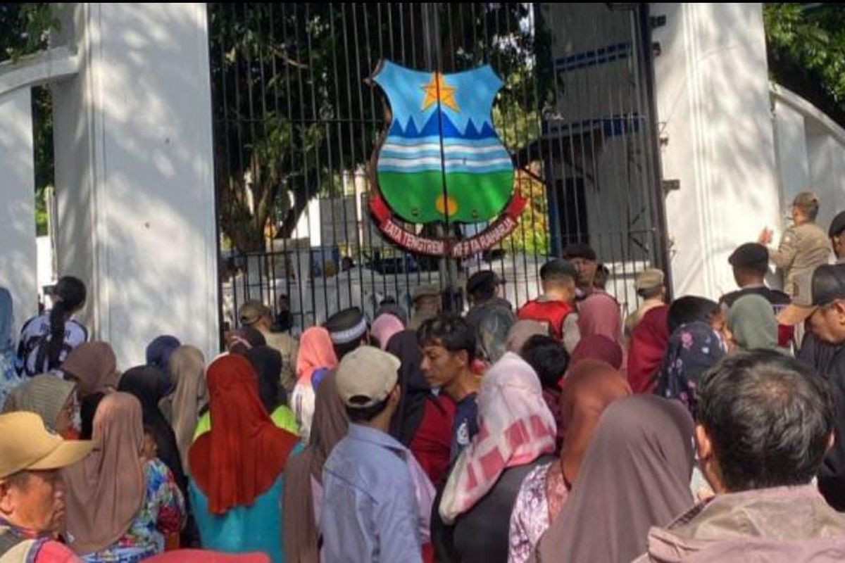 Tragedi di Pernikahan Anak Dedi Mulyadi: 3 Warga Tewas Terinjak saat Berebut Makanan