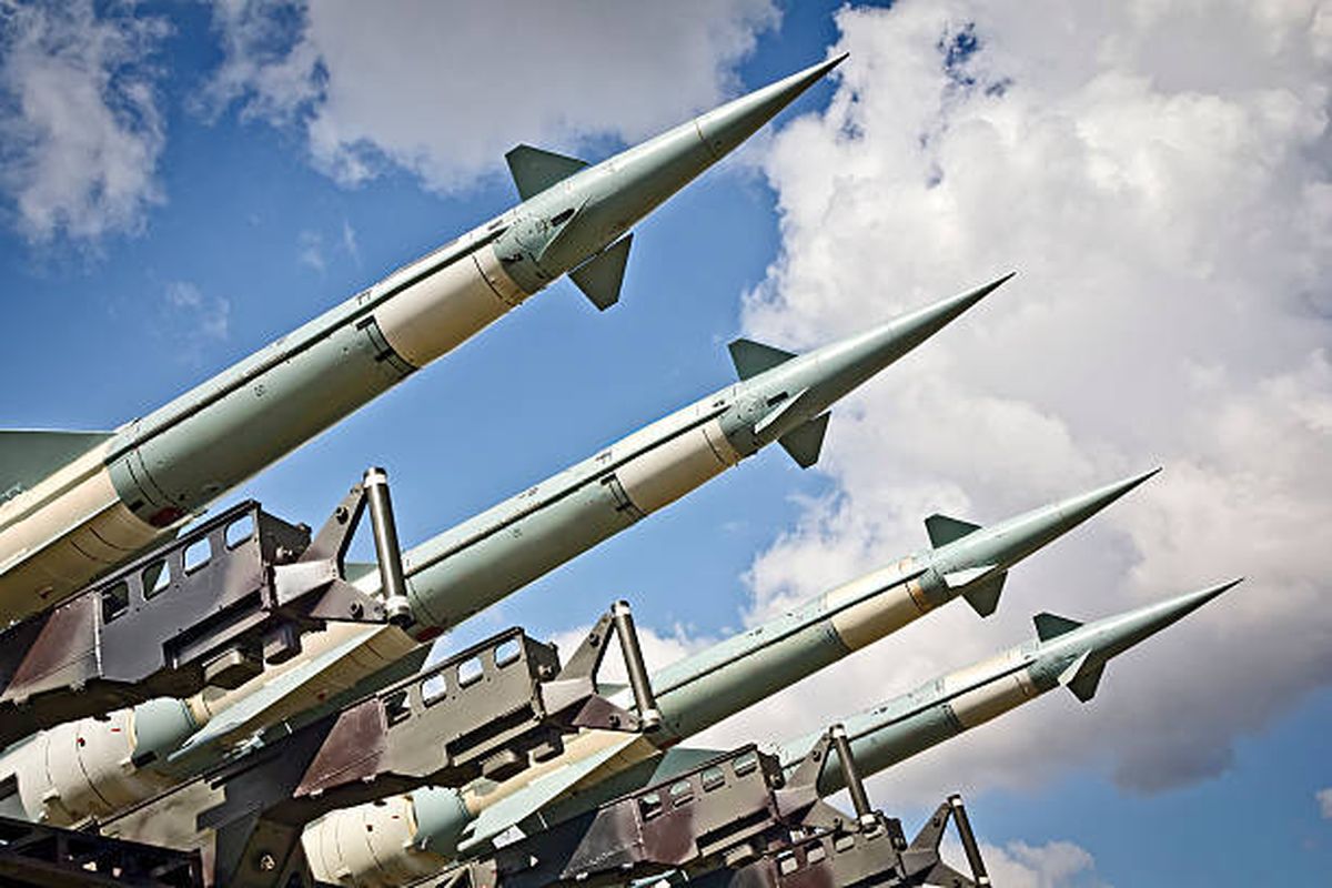 Iran Serang Pangkalan Militer AS di Qatar dengan Rudal, Trump: Respons Lemah