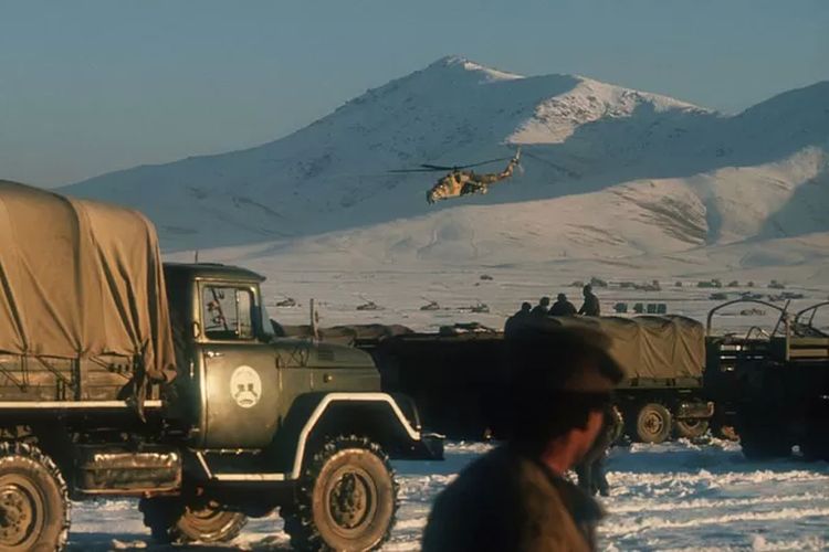 invasi-uni-soviet-ke-afganistan-pada-1979-yang-picu-perang-saudara