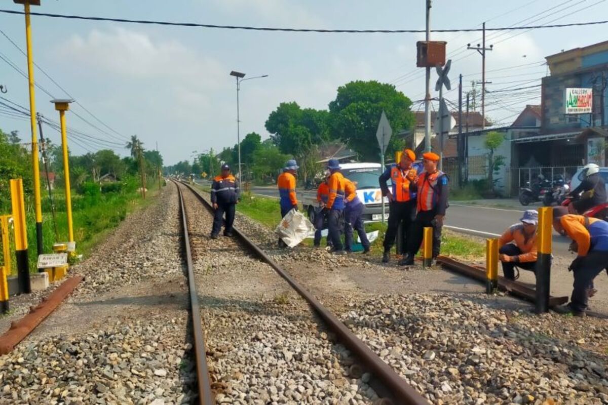 Biaya Tangani 136 Titik Pelintasan Sebidang Rp 400 Juta Per Meter.


