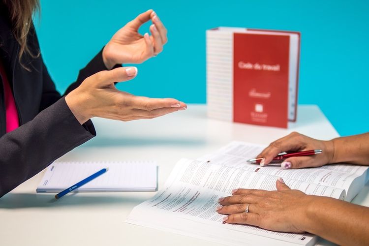 Mengapa Banyak Pejabat Tak Punya Latar Belakang Pendidikan yg Sesuai dengan Jabatan