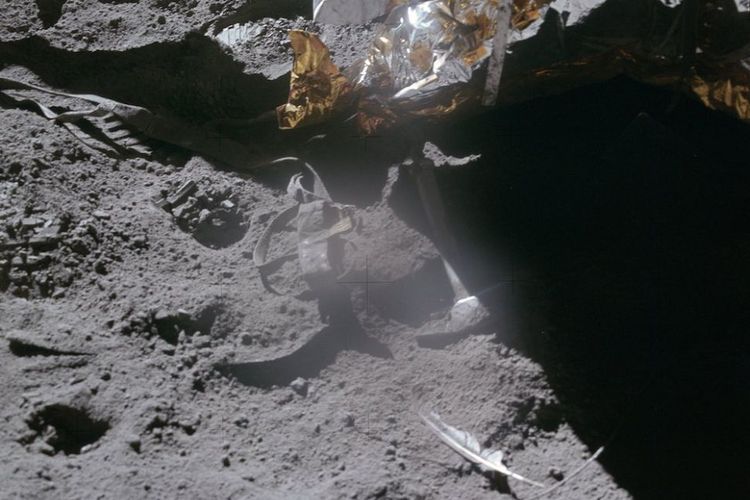 Ada Kuburan di Bulan? Berikut 6 Fakta Mengejutkan tentang Bulan!