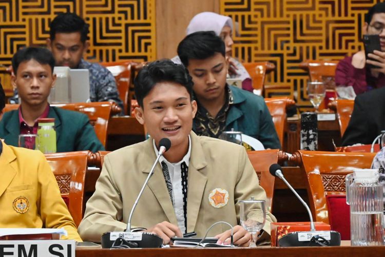 Mengapa BEM UGM Nyatakan Mosi Tidak Percaya kepada Rektornya?