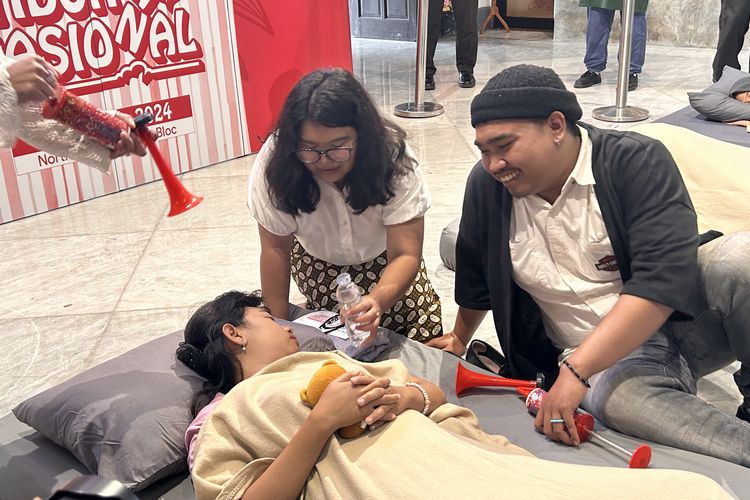 Cerita Pemenang Lomba Tidur, Susah Bangun sampai Dibawa ke Pinggir Jalan