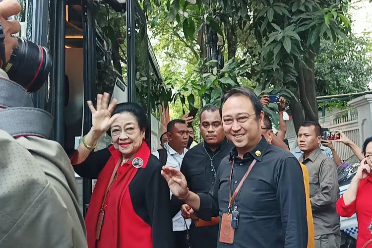 Megawati Kumpulkan Ganjar-Mahfud dan Ketum Parpol, Bahas Dugaan Kecurangan !