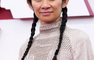 Menang Oscar, Nama Chloe Zhao Justru Disensor di China, Kenapa?