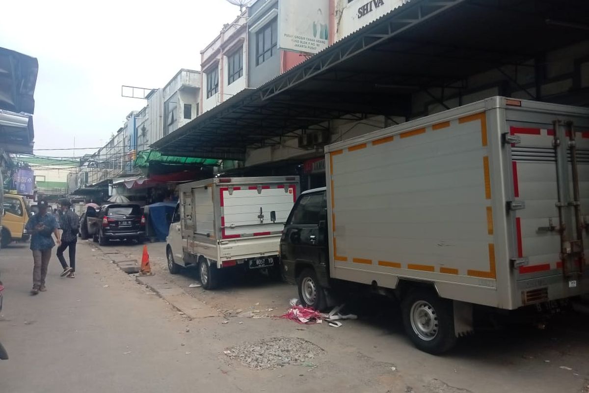 PedagangPasarTanahAbangkePelaku Pungli:Sekali Dikasih,Keterusan
Minta,Kayak
Kewajiban