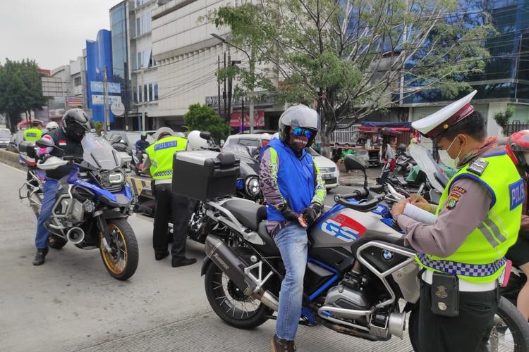  Kronologi Rombongan Moge Masuk Jalur Transjakarta, 4 Kena Tilang, 4 Kabur