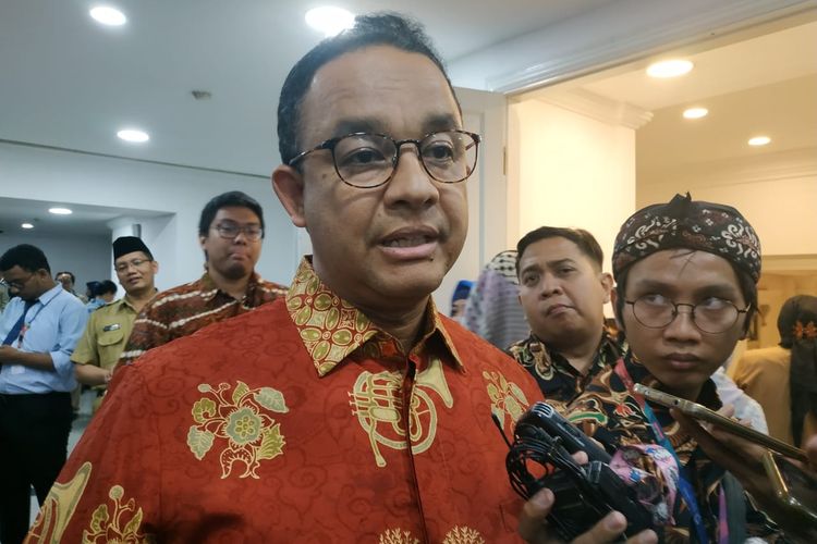 DKI Dinilai Tak Prioritaskan Banjir, Anies Bilang Fokus Keruk Waduk dan Sungai