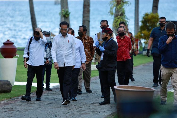 Jokowi Bersyukur Indonesia Naik Jadi Negara Berpenghasilan Menengah ke Atas