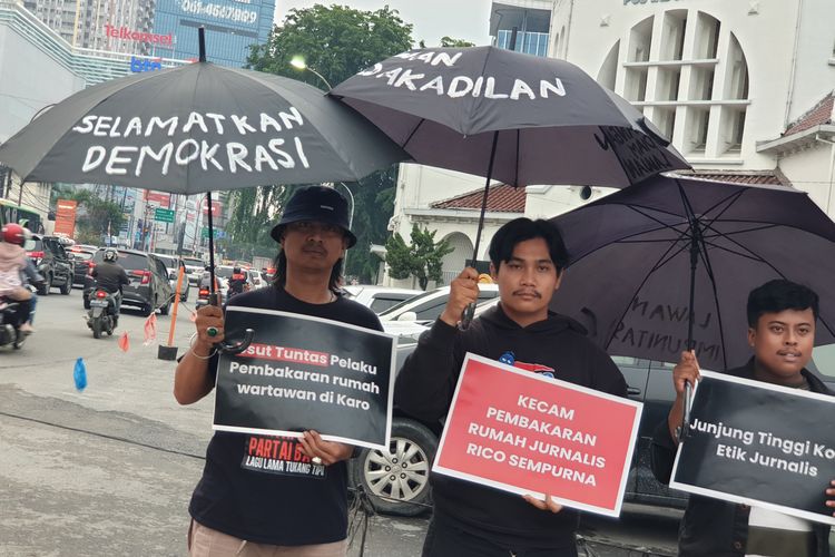 Aksi Teatrikal 'Raja Jawa' di Dukuh Atas Ricuh, Alat Peraga Dirampas