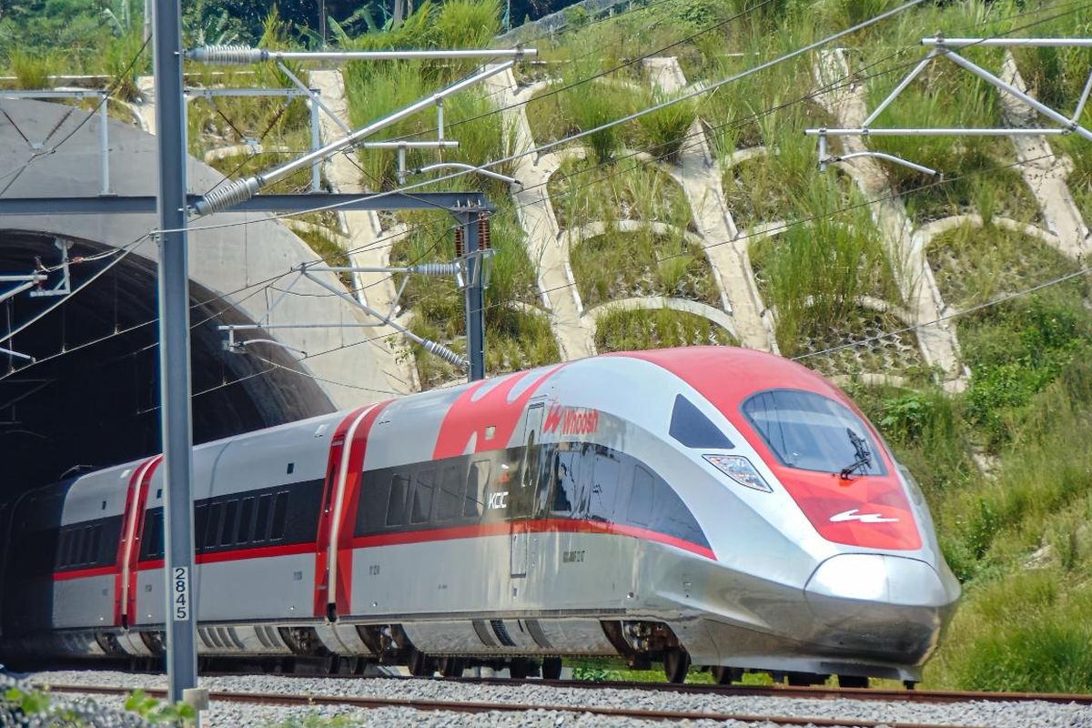 Konsorsium BUMN RI Rugi Rp 1,62 Triliun Gara-gara Kereta Cepat di 2025