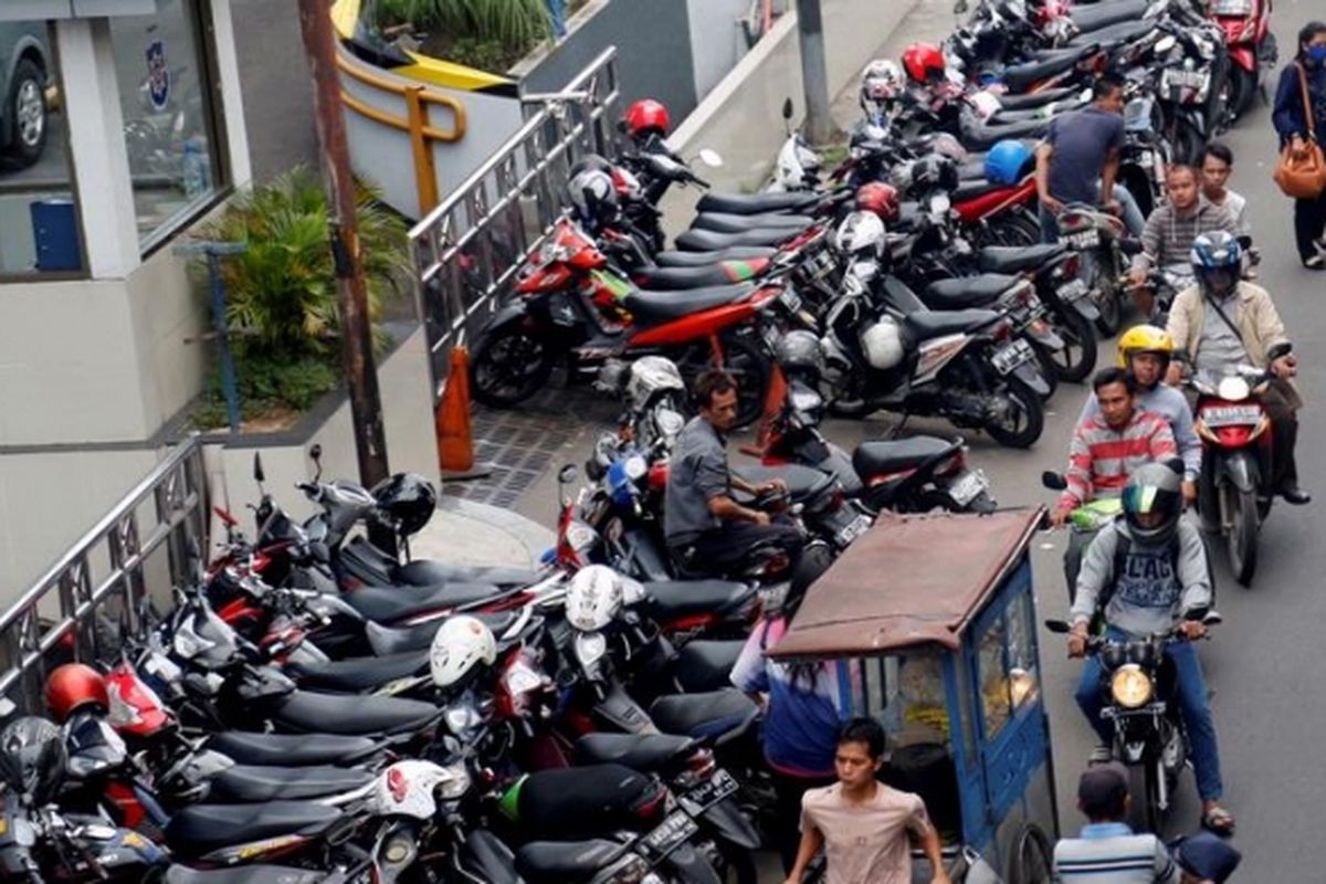Ratusan Miliar Rupiah Uang Parkir Liar di Jakarta Diduga Mengalir ke Ormas hingga..