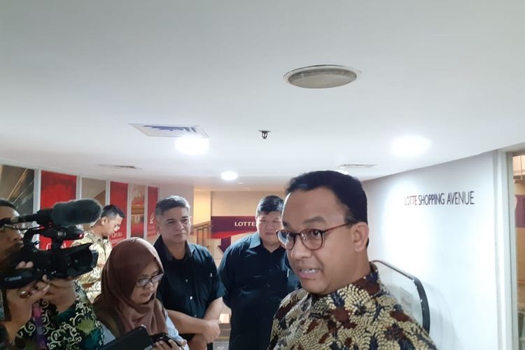 Anggaran Rehab Sekolah Dicoret, Anies Sebut Pendidikan Tak Hanya soal Infrastruktur