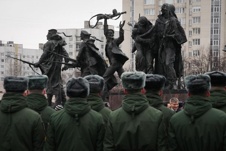istri-istri-tentara-rusia-demo-di-luar-kremlin-polisi-tangkap-4-orang