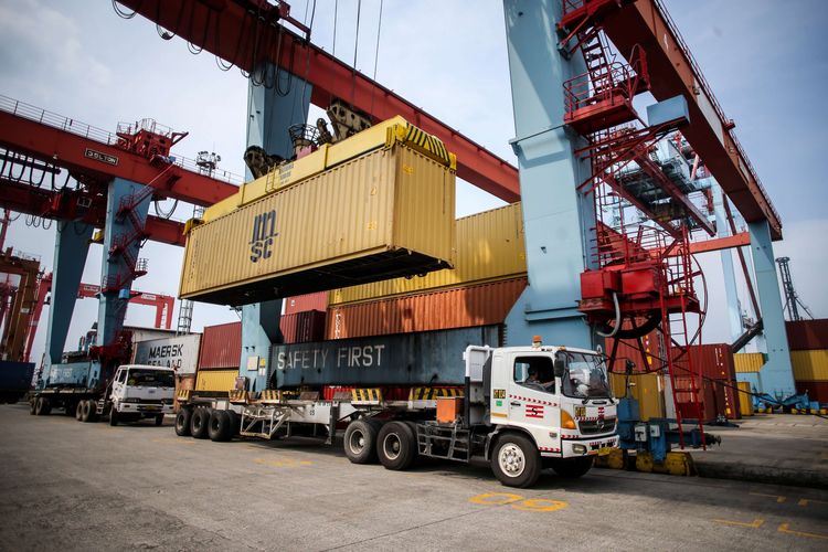 Hendak Diekspor, 1 Kontainer Minyak Goreng di Pelabuhan Tanjung Priok Disita Kejati