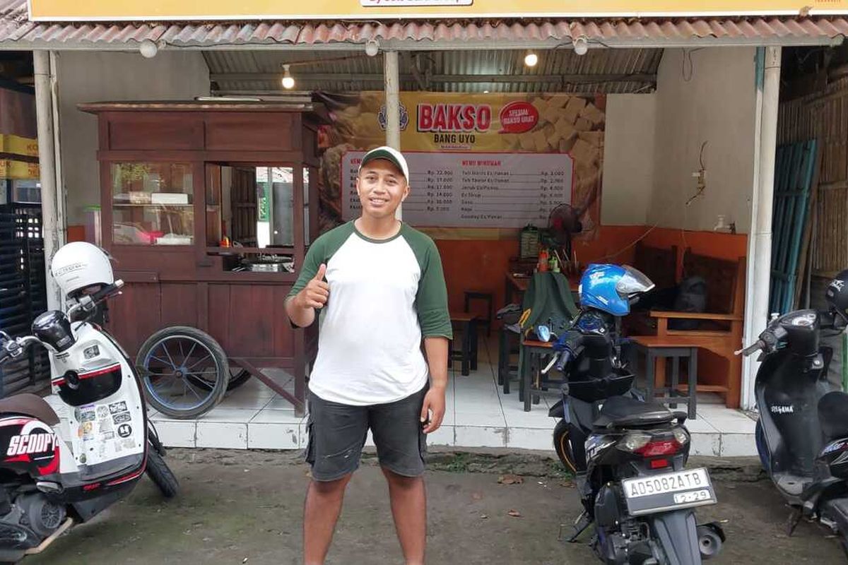 Buang Gengsi, Lulusan S2 UGM Ini Pilih Jualan Bakso usai Gagal Tes CPNS