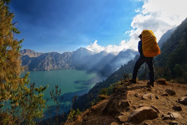 Pendaki Rinjani Jatuh Mengaku Didorong Perempuan Cantik, Pemandu Imbau 3 Hal Ini