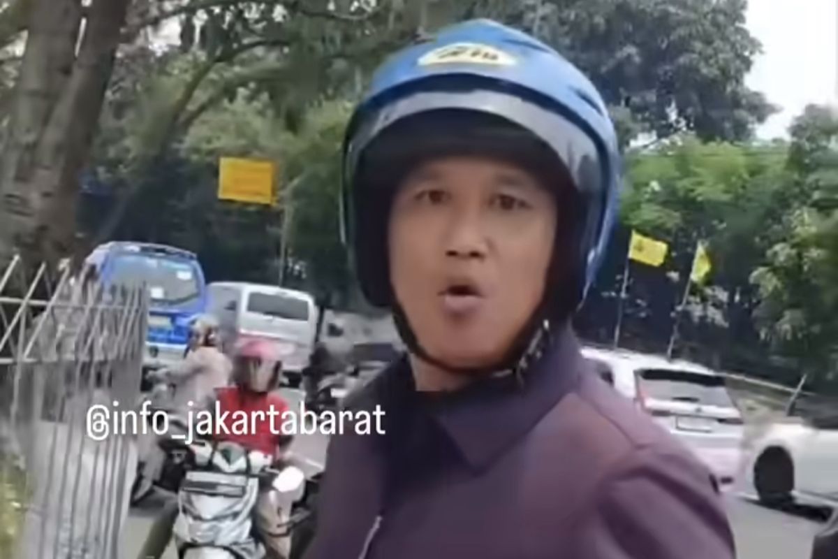 Viral Video Oknum TNI AL Diduga Pukul Pengemudi Ojol di Grogol
