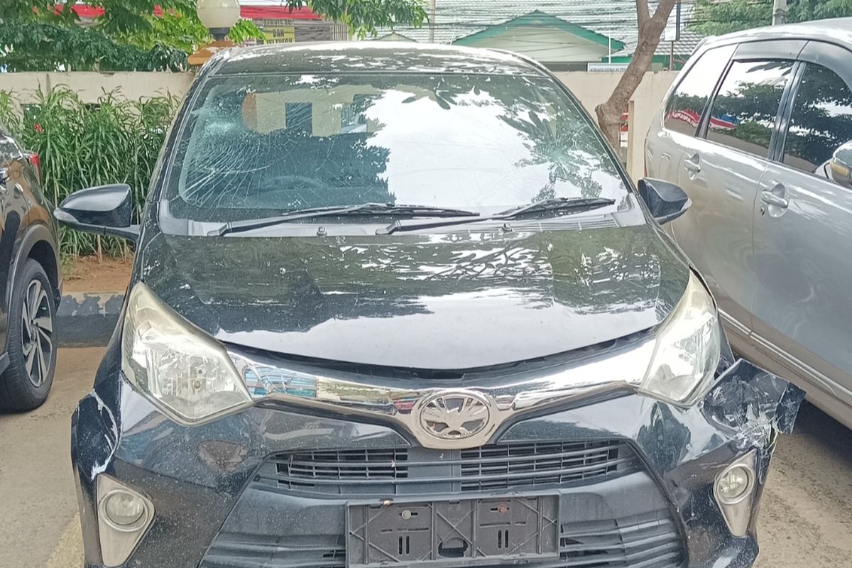 Teka-teki Senjata Tajam dan Pelat Palsu dalam Mobil Calya Lawan Arah di Gunung Sahari
