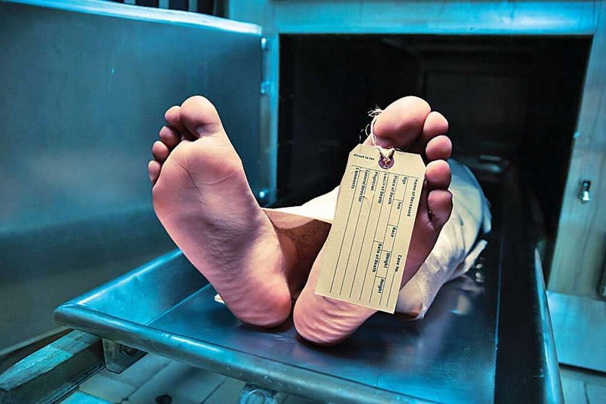 tinggal-berdua-anak-4-tahun-ditemukan-menangis-di-samping-jasad-ayahnya-di-indramayu