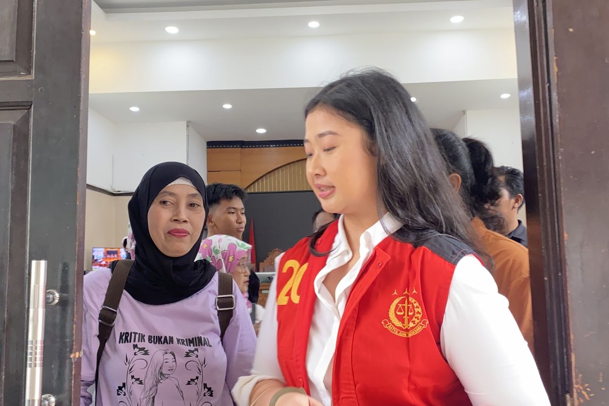 Pembelaan Laras Faizati di Balik Unggahan Bakar Mabes Polri 