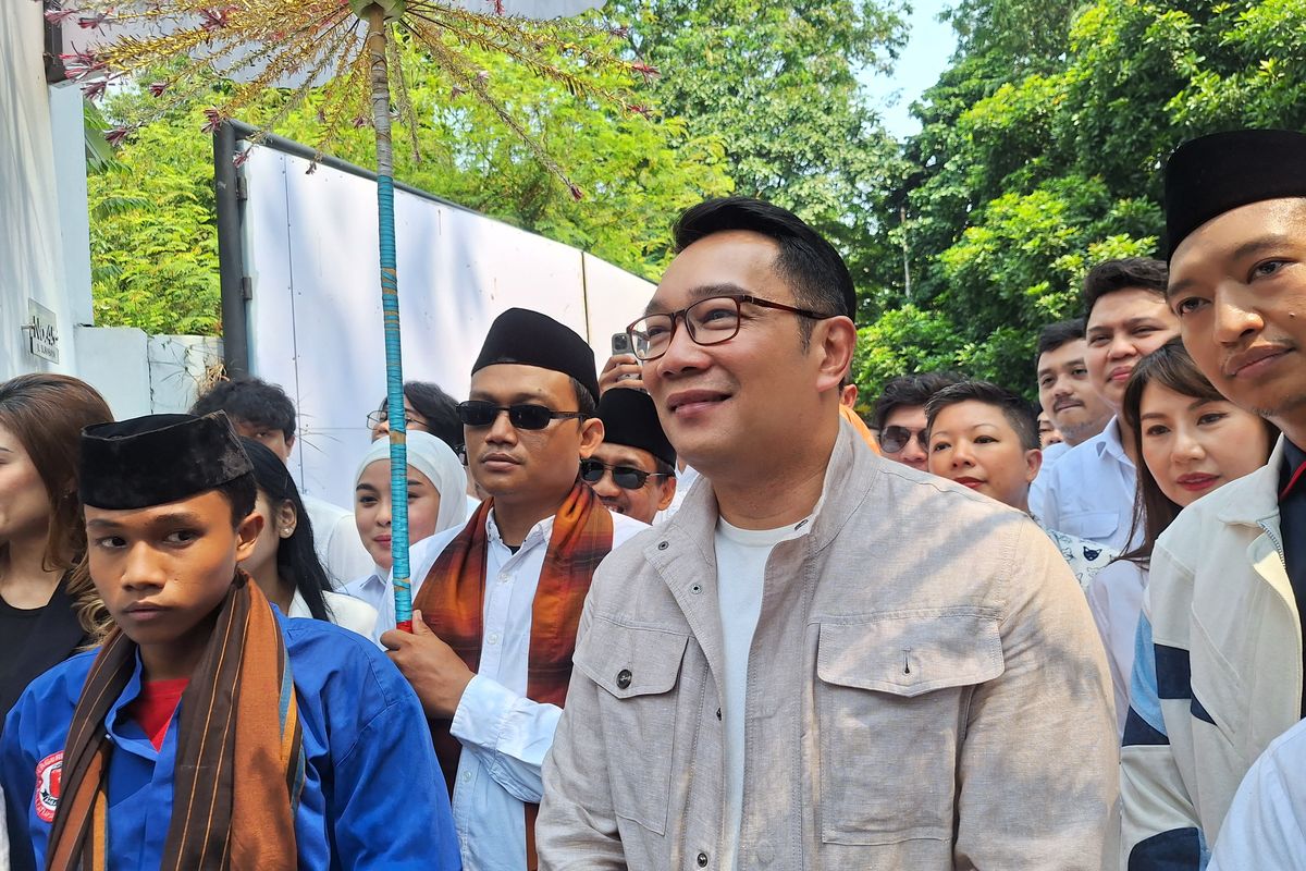 Ridwan Kamil Diusir Warga Jakut & Diteriaki 'Hidup Anies'