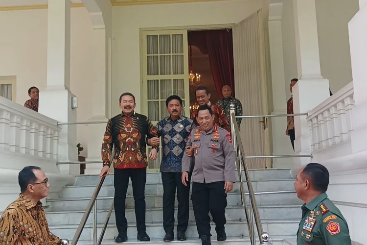 Menkopolhukam Gandeng Jaksa Agung-Kapolri Lalu Beri Pesan: Ingat, Sudah Gandengan Lho