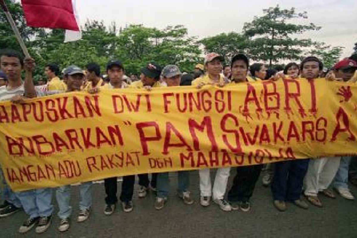 BEM SI Bersiap Lawan RUU TNI yang Disahkan Besok